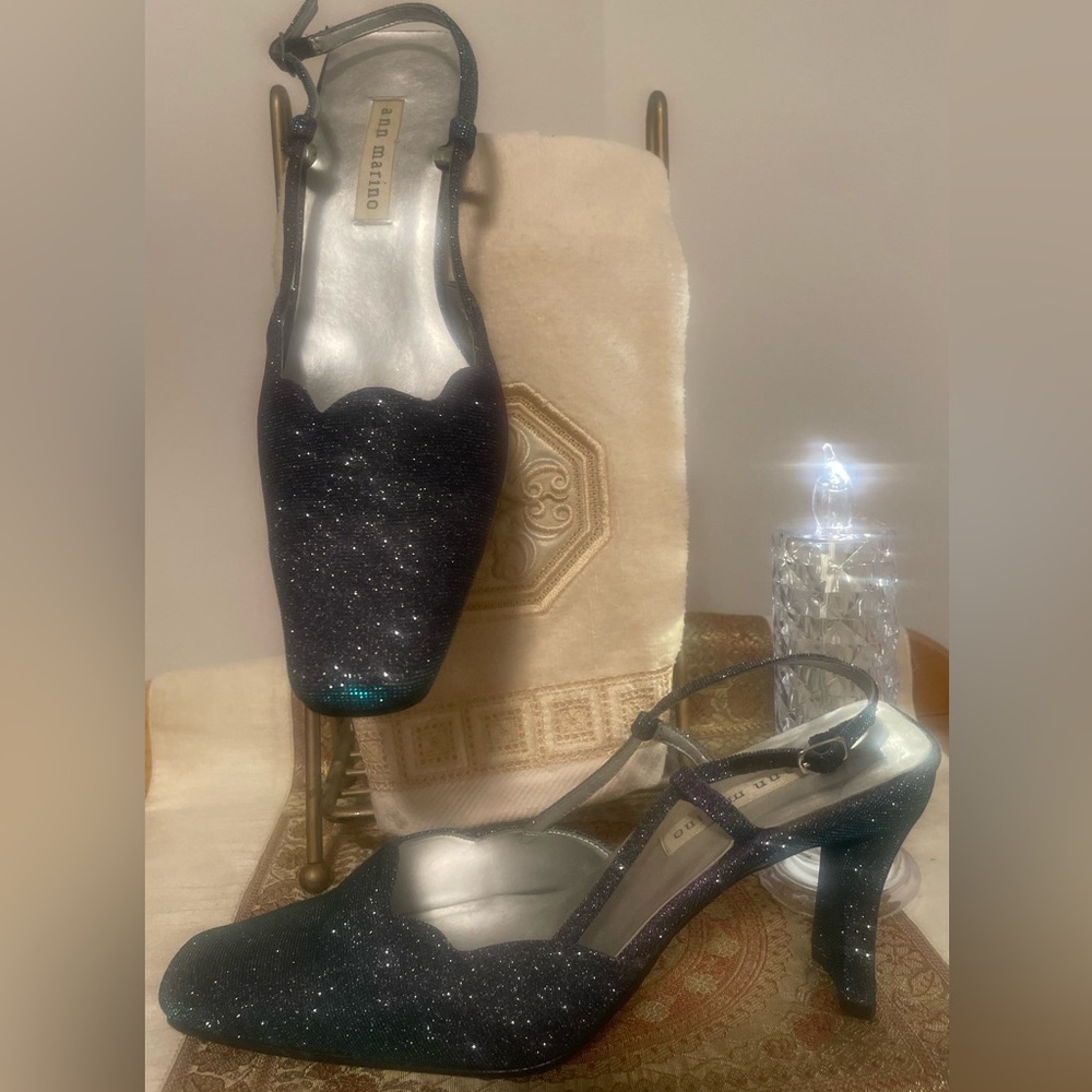 PreOwned Ann Marino Iridescent Slingback